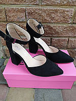 Женские черные замшевые туфли-деленки на каблуке