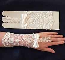 Весільні рукавички з бантиком "15-124-3" (білі)