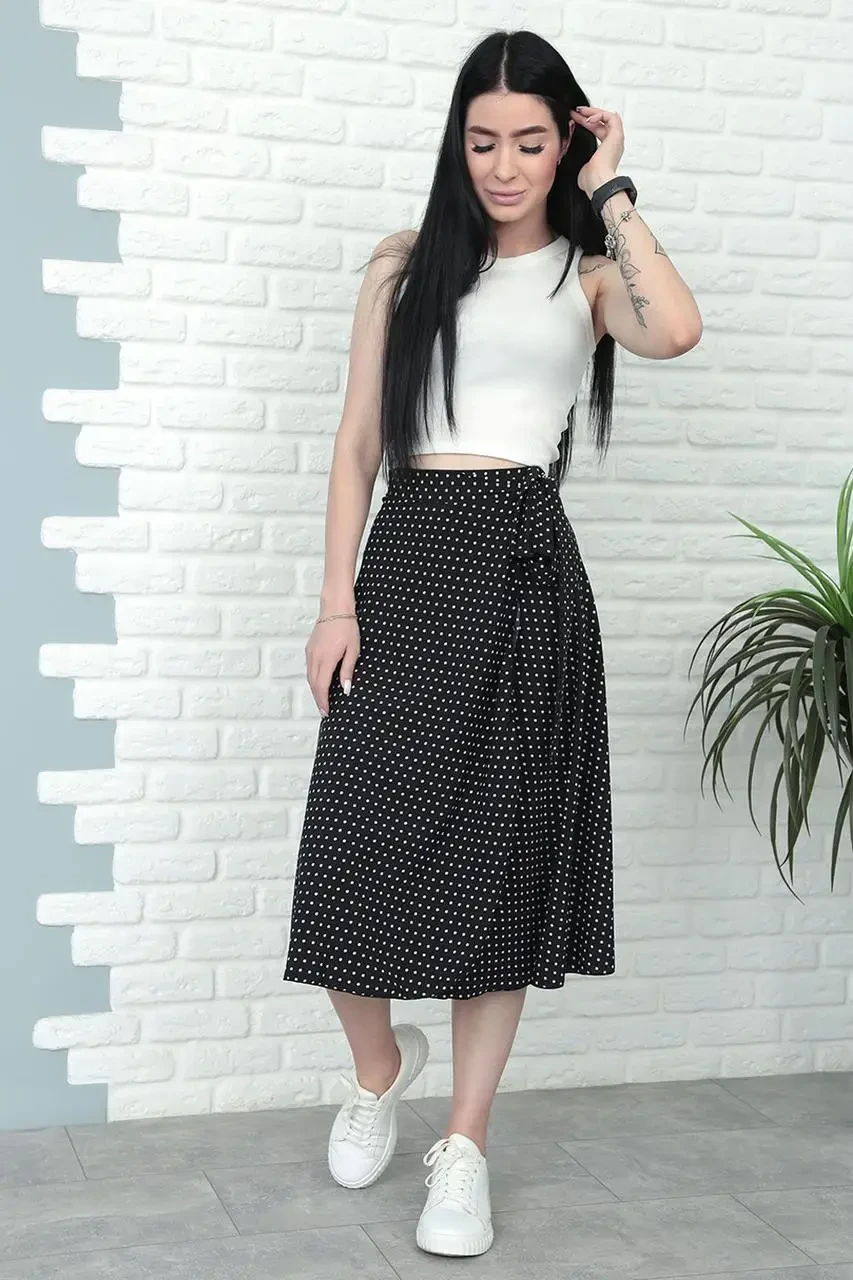 Літня жіноча спідниця чорна в горошок