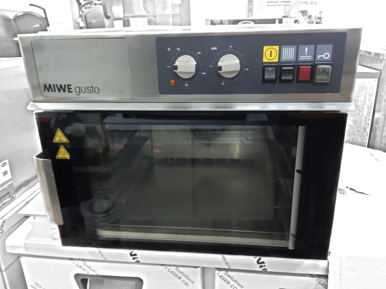 Конвекційна піч Miwe Gusto GU 3.0403 з парою б/у