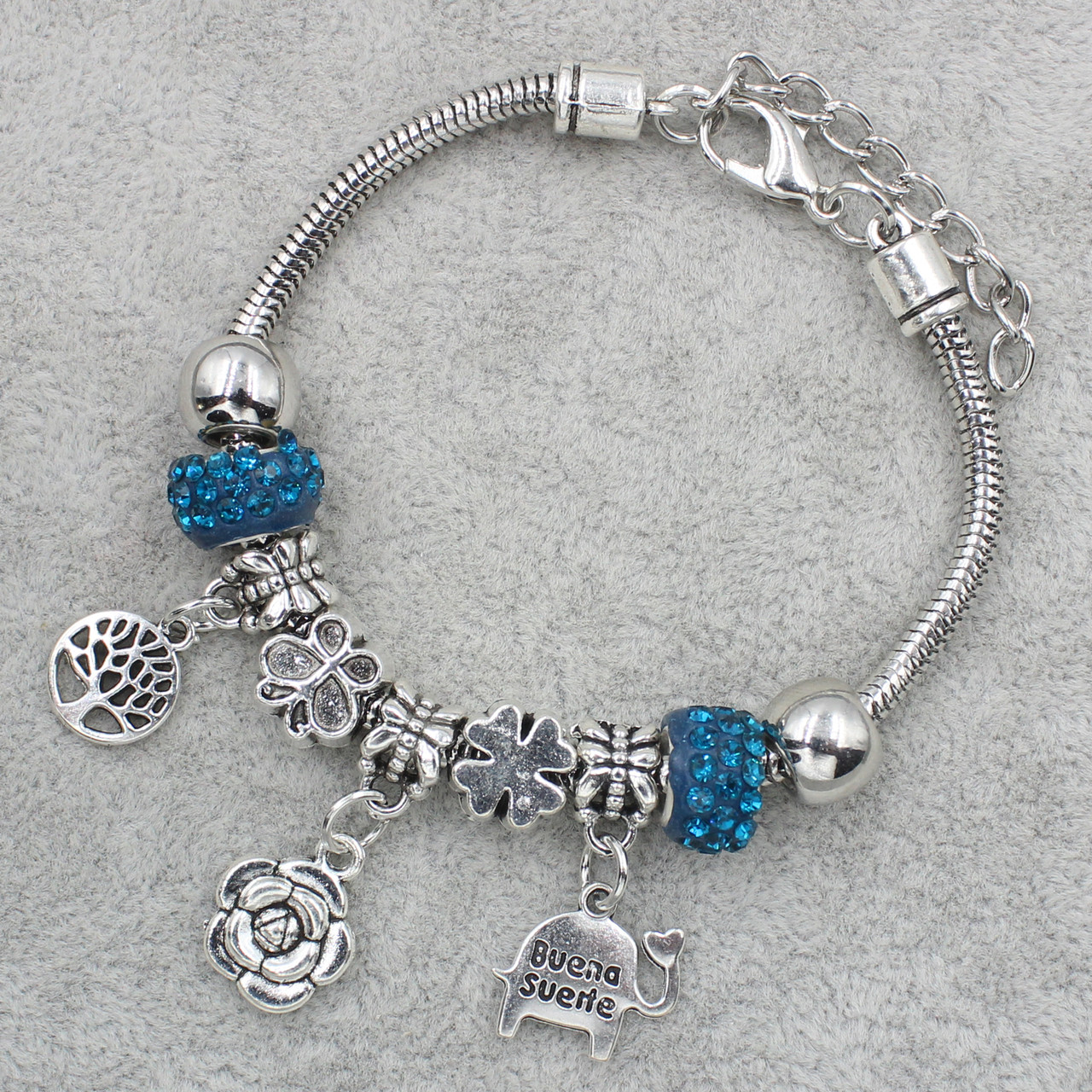 Pandora браслет серебристого цвета цветочек с синими шармами в стразах 9 штук длина браслета 22 см ширина 3 мм