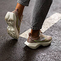 Бежеві жіночі кроссівки Nike Vista Lite Beige. Модні кросси для жінок Найк Віста Лайт., фото 7