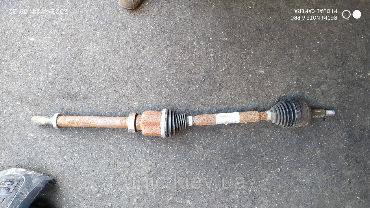 Піввісь передня права Рено Зое 2 (Renault Zoe 2) б/в