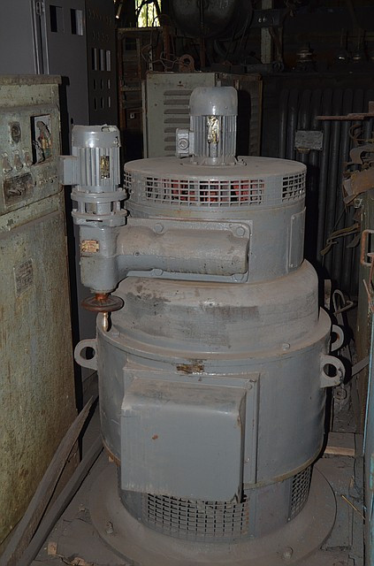 ирс-5 индукционный регулятор. индукционный регулятор напряжения (ир). индукционный регулятор напряжения (ир). индукционный регулятор. схема подключения индукционного регулятора напряжения.