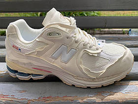 Чоловічі кросівки New Balance 2002R Beige