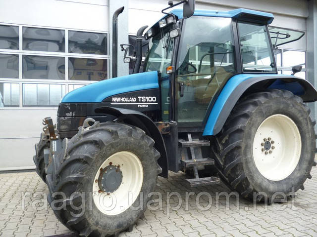 Трактор New Holland TS100