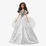 Лялька Барбі колекційна Святкова Barbie Signature Holiday 2021 Doll, Brunette Hair GXL23, фото 5