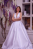 Біле весільне довге плаття з V-подібним глибоким вирізом (XXS, XS/S, S/M)