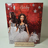 Лялька Барбі колекційна Святкова Barbie Signature Holiday 2021 Doll, Brunette Hair GXL23, фото 4