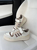Женские кроссовки Adidas Forum Brown New (белые с коричневым) повседневные низкие кеды Art 04566 тренд