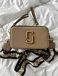 Жіноча подарункова сумка клатч Marc Jacobs Beige Logo (бежева) Gi8140 модна гарна для стильної дівчини топ, фото 10