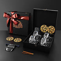 Подарунковий набір для віскі на 4 склянки Bohemia Quadro у темному дереві 340 мл