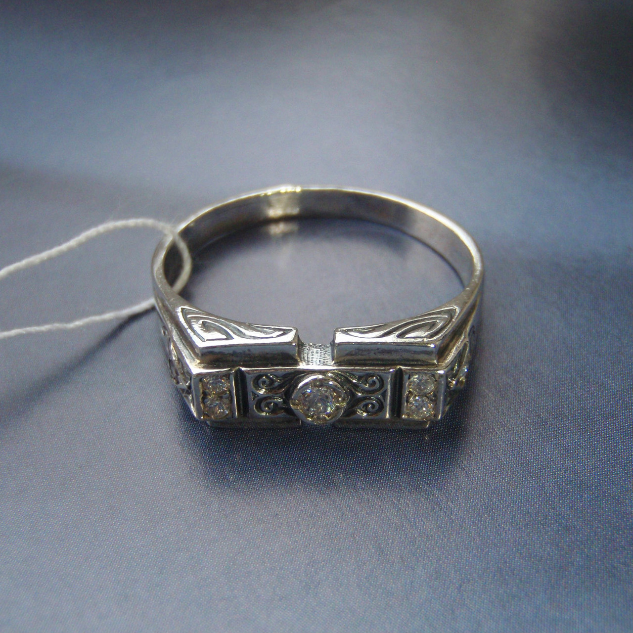 Срібна печатка зі вставками з прозорого фіаніту, 3 грами