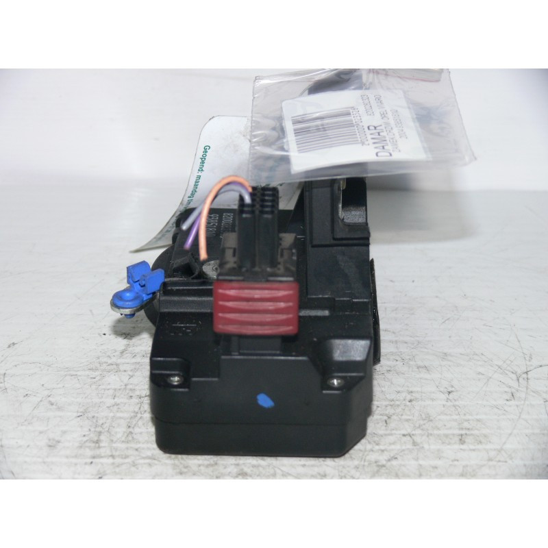 Замок дверей задній лівий середній електричний OPEL Vivaro 00-14 (ОПЕЛЬ ВІВАРО) 8200282323, фото 1