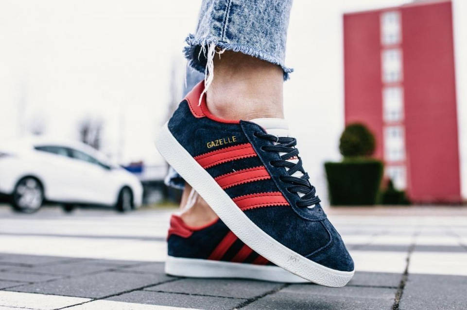 Adidas gazelle women blue hotsell