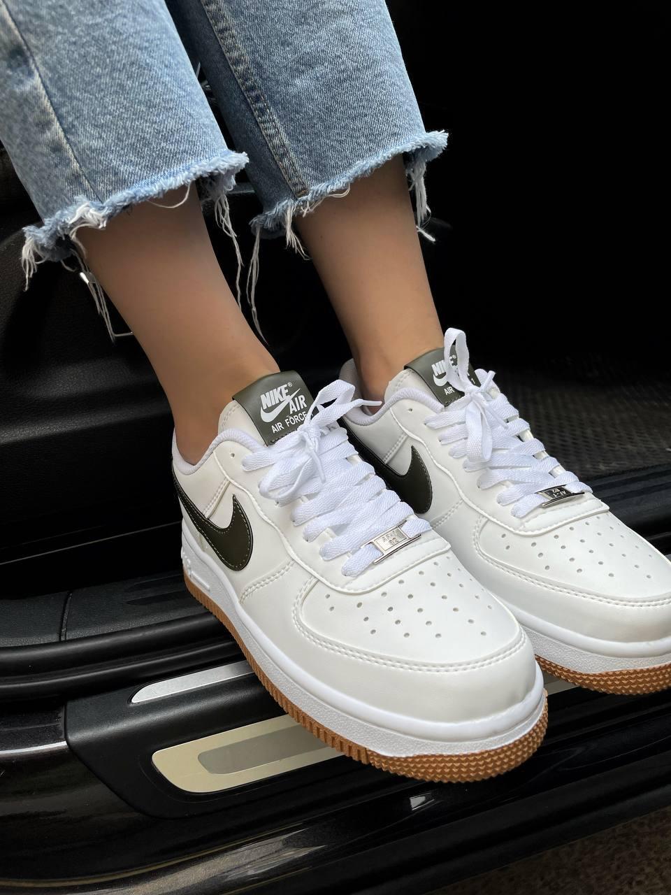 Nike air hotsell force white green