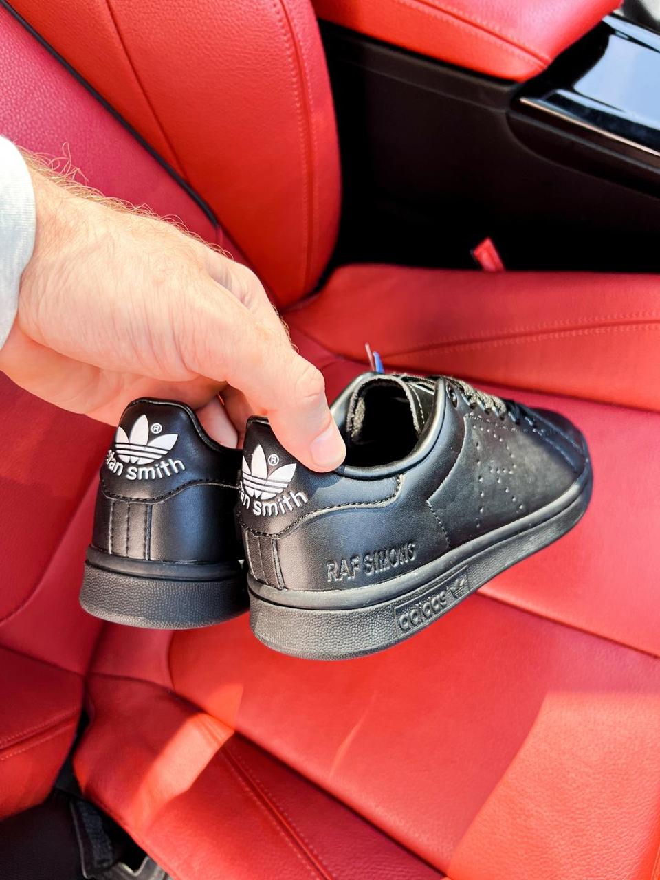 Adidas stan smith hotsell raf simons black