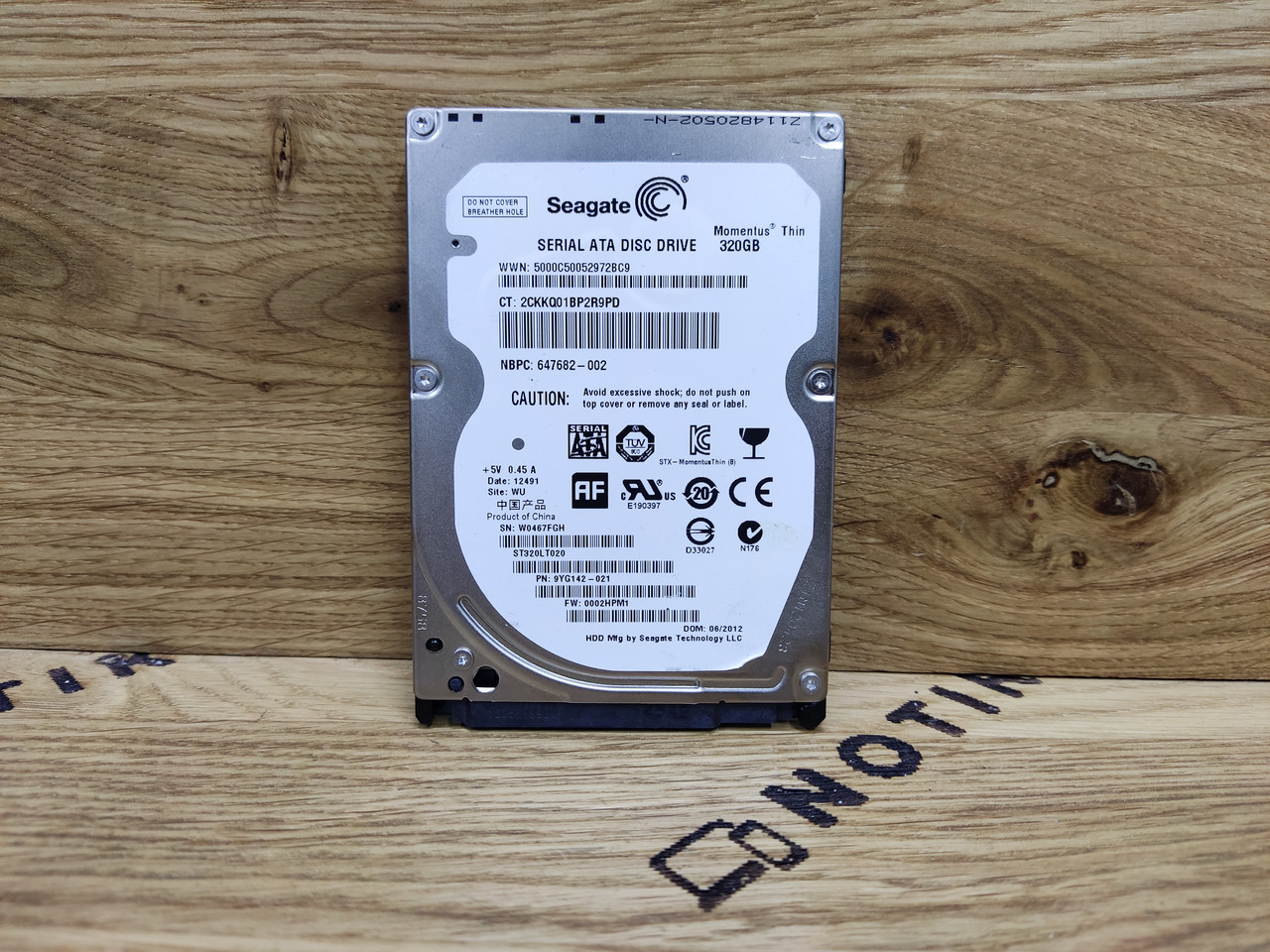 Жорсткий диск Seagate Momentus Thin 320GB, 5400rpm, 16MB, 2.5", SATA II (ST320LT020) Вживаний