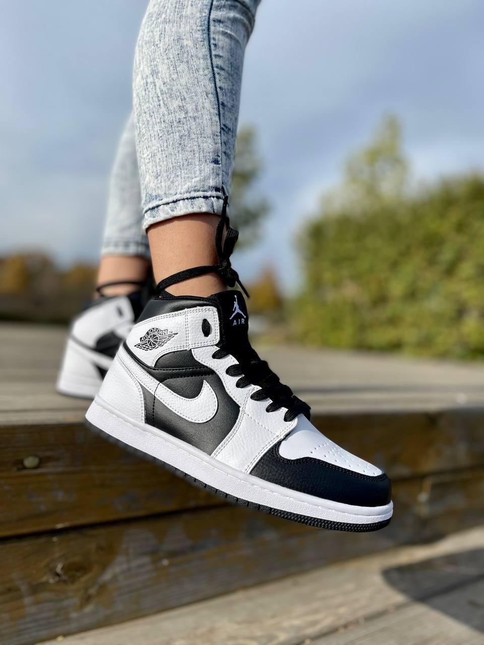 Jordan 1 mid white tuxedo 2025