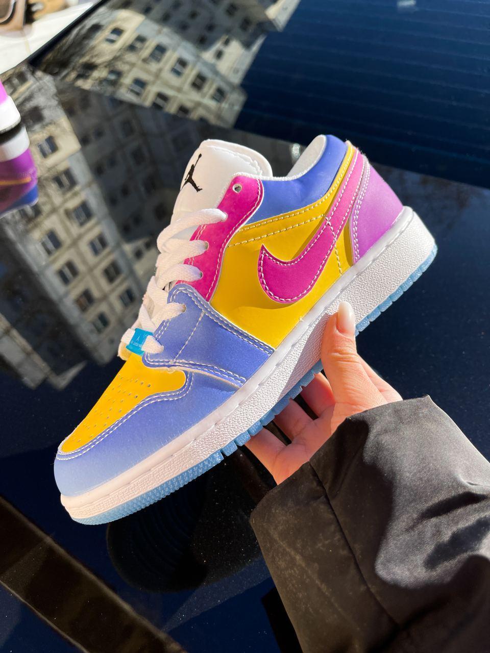 Jordan retro store 1 colors