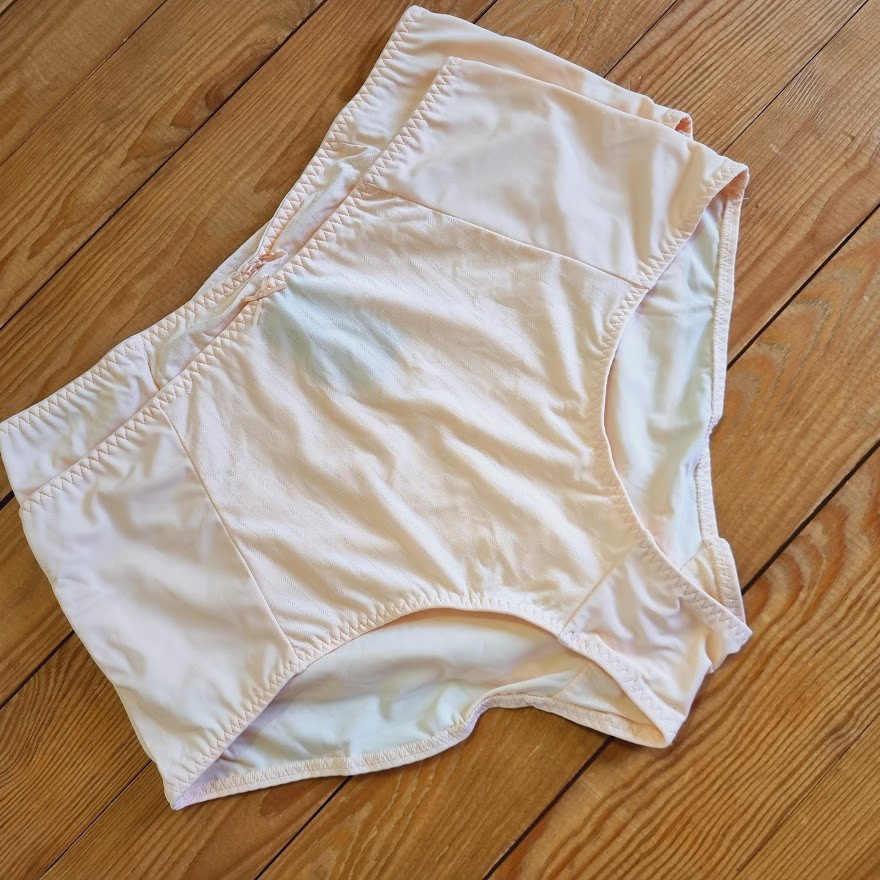 Комплект жіночих трусиків із 2 штук, розмір XL/XXL, колір персиковий