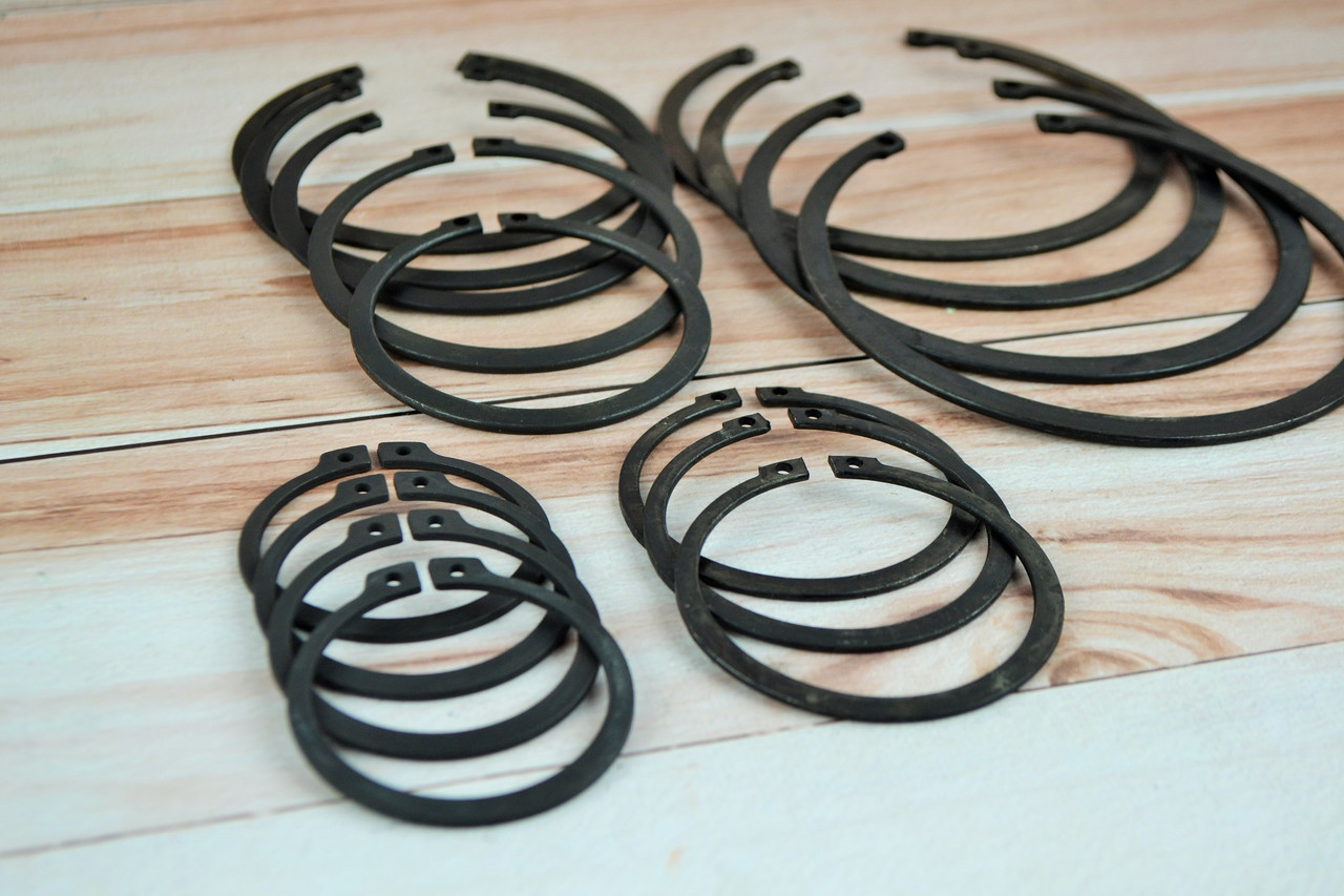 Полный комплект стопорных колец коробки передач МТЗ-80/82: продажа ...