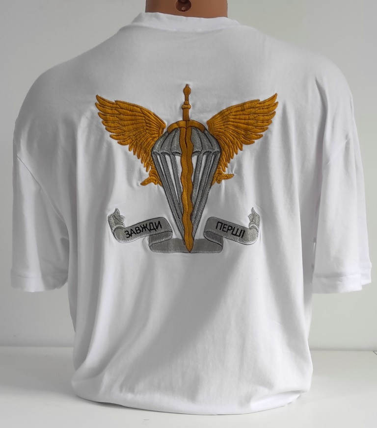 Футболка з вишивкою патріотична з Вашим логотипом, футболка вишивка,футболка вишиванка, футболка з вишиванкою, футболка вишита, фото 1