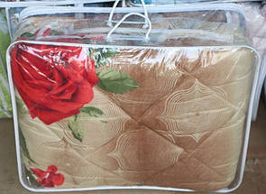 Полуторна ковдра з овечої вовни Лері Макс троянди на бежевому фоні