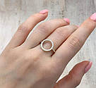 Красива срібна каблучка жіноча з білими фіанітами "Русаліна" Стильна кругла каблучка срібло, фото 2
