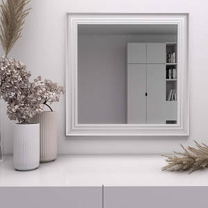 Дзеркало на стіну в білій рамі квадратне