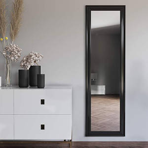 Дзеркало в Чорній рамі