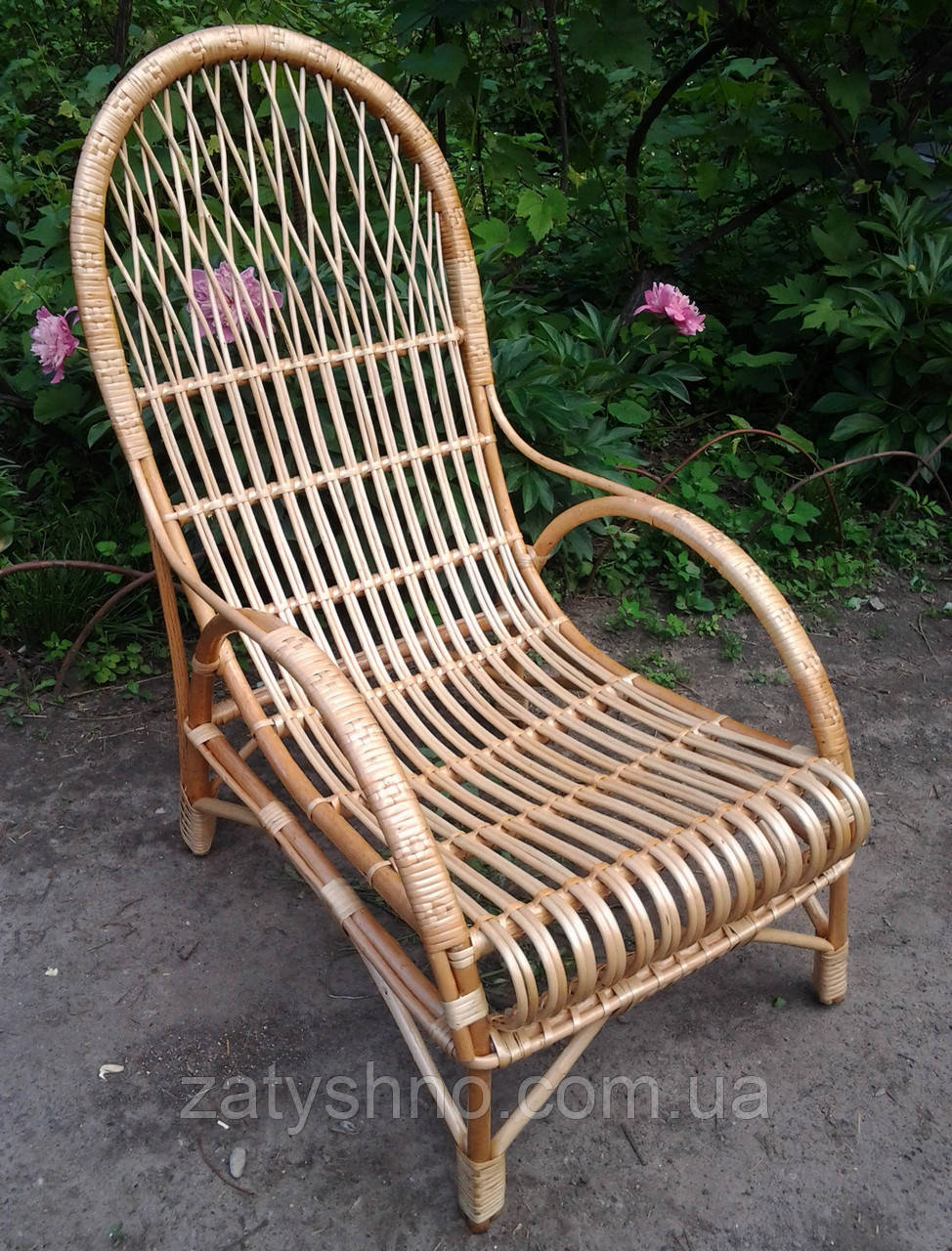 Шезлонг із лози плетений великий