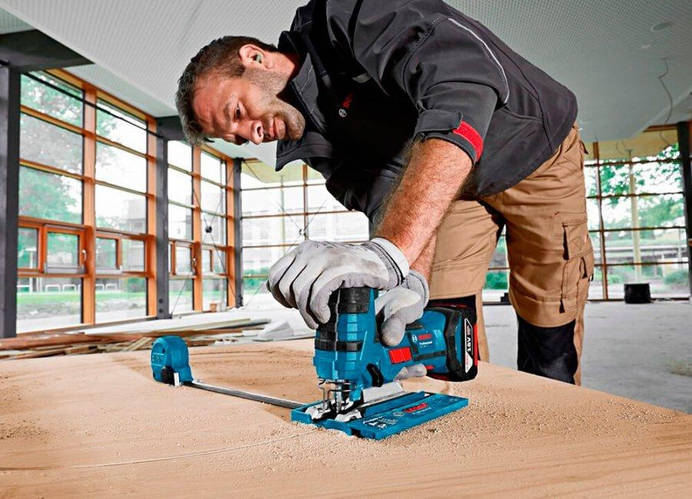 Купить Аккумуляторный лобзик Bosch Professional GST 18 V-LI S (без ...
