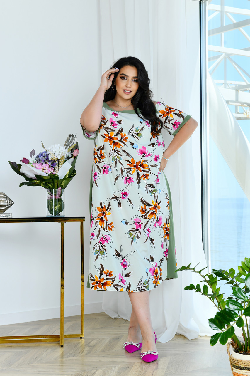 Пряма літня сукня у великому розмірі з розрізами на рукавах