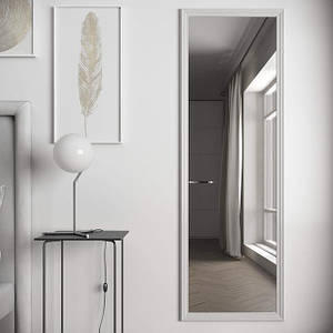 Дзеркало в Білій рамі