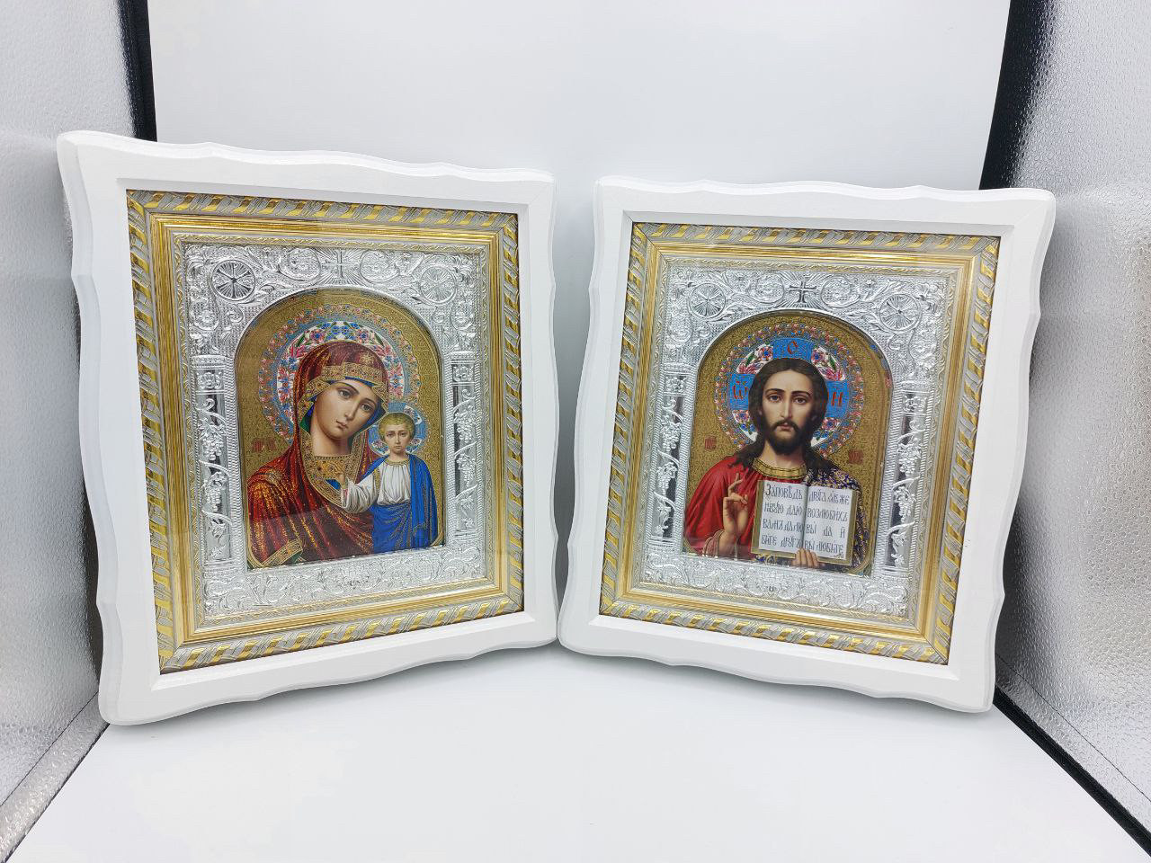 Ікона парна у білих дерев'яних рамках, фото 1