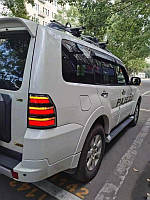 Задня світлодіодна оптика (задні ліхтарі) для Mitsubishi Pajero (Mk4) 2006+