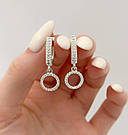 Срібні сережки жіночі з білими фіанітами "Уляна" Стильні сережки з підвіскою кільце, фото 4