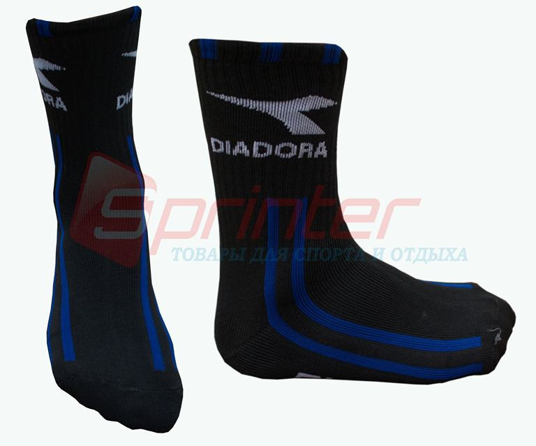 Шкарпетки "DIADORA" чорні із синіми смужками.