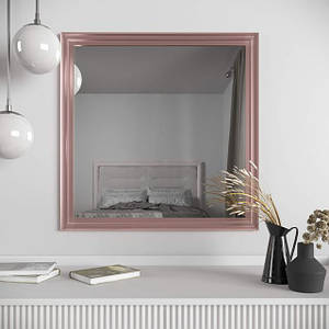 Дзеркало на стіну в рожевій рамі квадратне