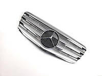 Решетка радиатора Mercedes E-class W211 2006-2009