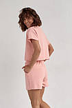 Жіночий спортивний комплект із шортами та футболкою, фото 2