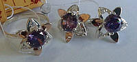 Серебряные Кольцо и серьги - серебряный набор в виде цветка с золотыми накладками и фиолетовым камнем Лизонька