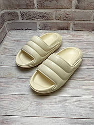 Жіночі стильні шльопанці віск.шкіра/піна в молочному кольорі