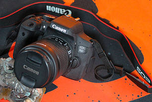 Дзеркальний фотоапарат Canon EOS 750D WiFi + Об'єктив 18-55 Комплект. Новий.
