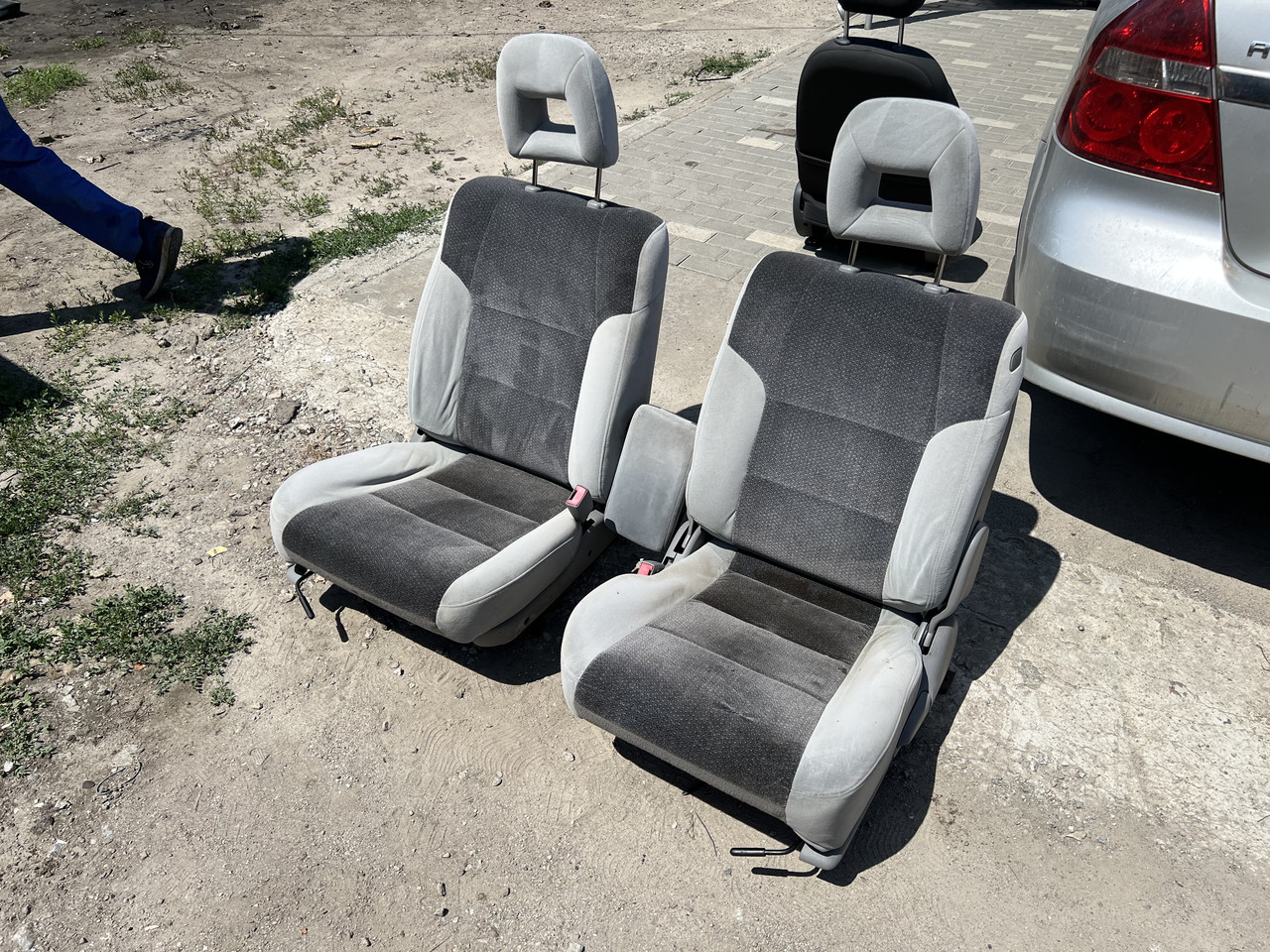 сиденья от иномарки в ваз 2114. сиденье от ваз 2114. сиденье мерседес w210 1996. какие сиденья подходят.