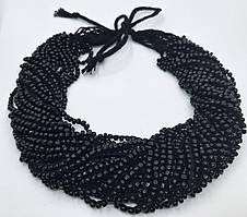 Намисто Буси гачковані чорні (01101)