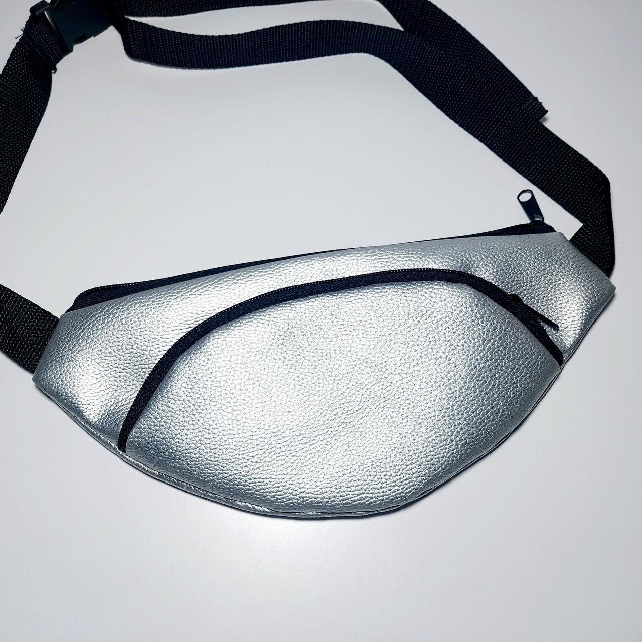 Поясна сумка бананка плоский колір сріблястий шкірозамінник, фото 1