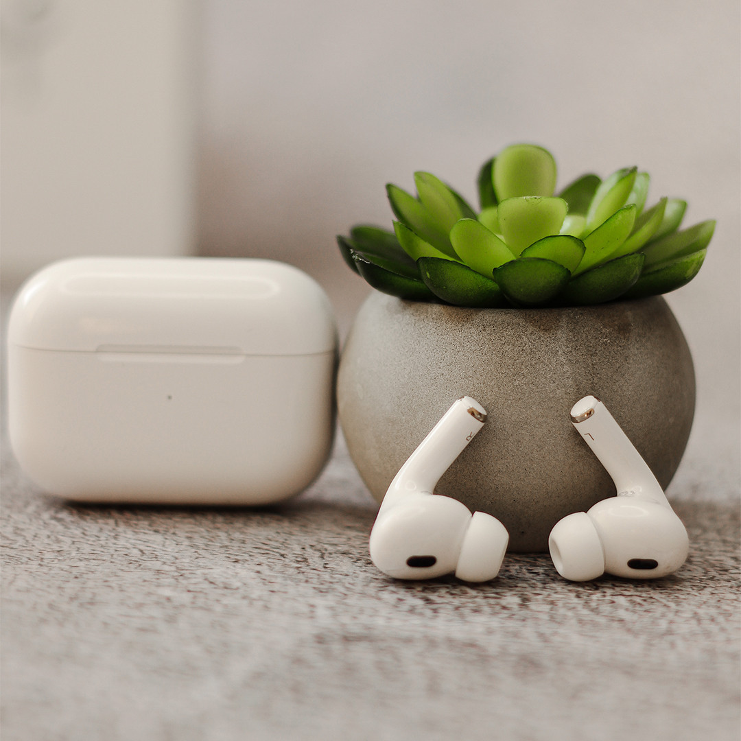Навушники Air pods pro з шумозаглушенням ( гравіювання на боксі та на ...