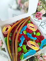 Мармеладний Бокс желейок, Набір Желейних цукерок Желейки Жувальні цукерки мікс, Черепи, фруктові палички 1.5 кг